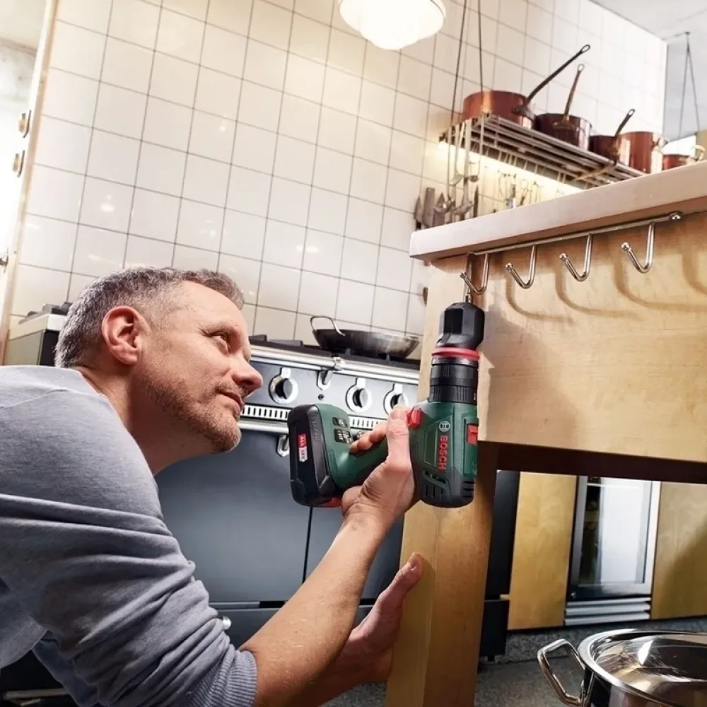 Bosch AdvancedImpact 18В Quick Snap аккумуляторная ударная дрель-шуруповерт, 06039A3401