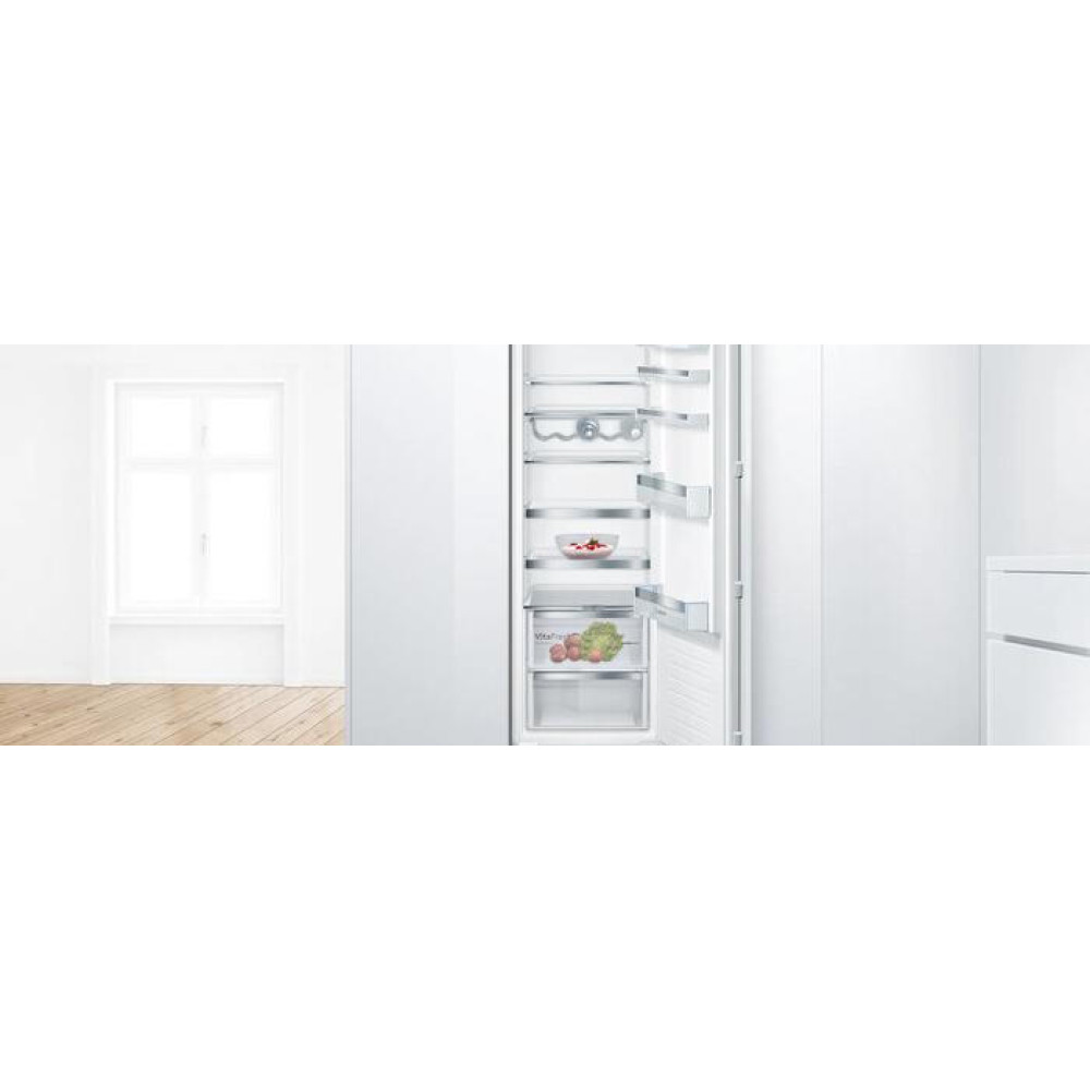 Встраиваемый однокамерный холодильник Bosch KIR 81 AFE0