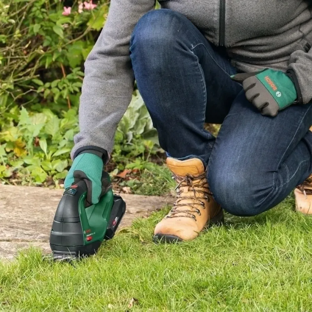 Bosch AdvancedShear 18V-10 Solo ножницы аккумуляторные для травы (без АКБ и ЗУ), 0600857001