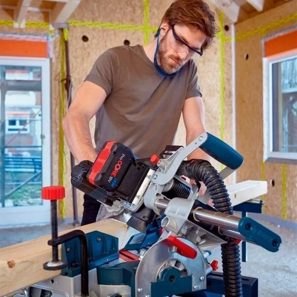 Bosch GCM 18V-216 Professional Solo аккумуляторная торцовочная пила (без АКБ и ЗУ), 0601B41000