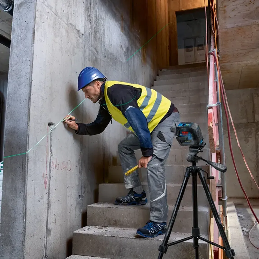 Bosch GLL 2-15 G Professional линейный лазерный нивелир со штативом BT 150, 0601063W01