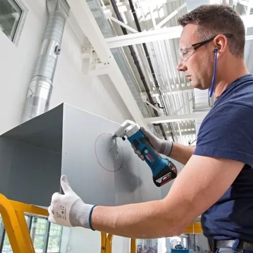 Bosch GNA 18V-16 Professional Solo аккумуляторные ножницы по металлу (без АКБ и ЗУ), 0601529500