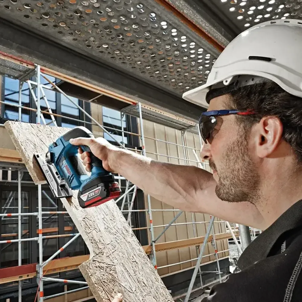 Bosch GST 18 V-LI B Professional Solo аккумуляторный лобзик (без АКБ и ЗУ), 06015A6100